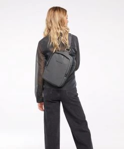 Mattnat WUJIE Vegan Sling Bag - Oam