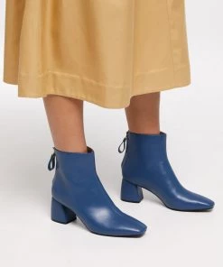 Mattnat DEENA Women's Vegan Mid Heel Boots