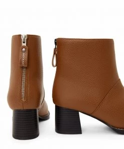 Mattnat Footwear ERIVO Vegan Block Heel Boots