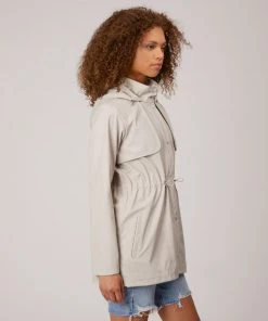 Mattnat ALEXIS Women’s Rain Jacket Outerwear