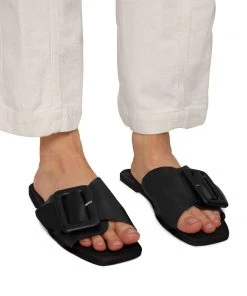 Mattnat CYNDIE Women's Vegan Flat Sandals Footwear