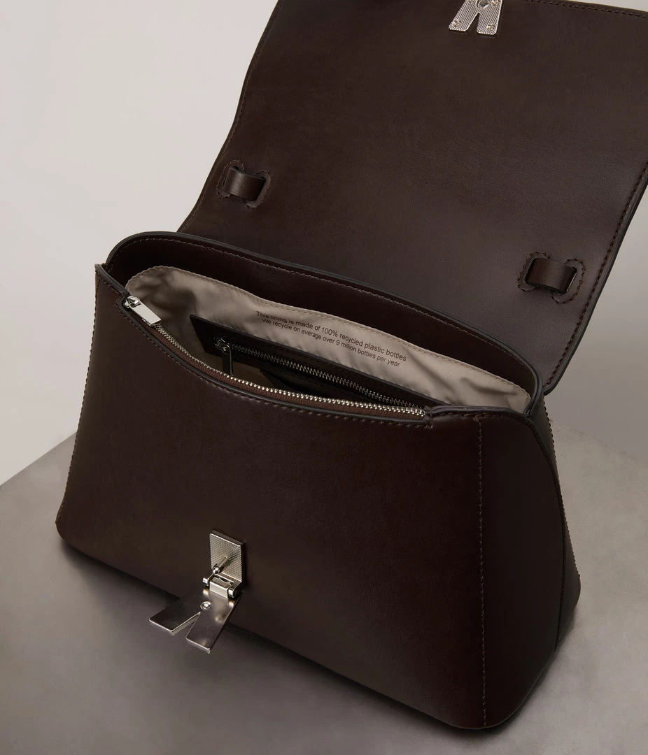 Mattnat GEAN Large Vegan Crossbody Bag - APPLESKIN™ New Arrivals 10 Mattnat GEAN Large Vegan Crossbody Bag - APPLESKIN™ New Arrivals