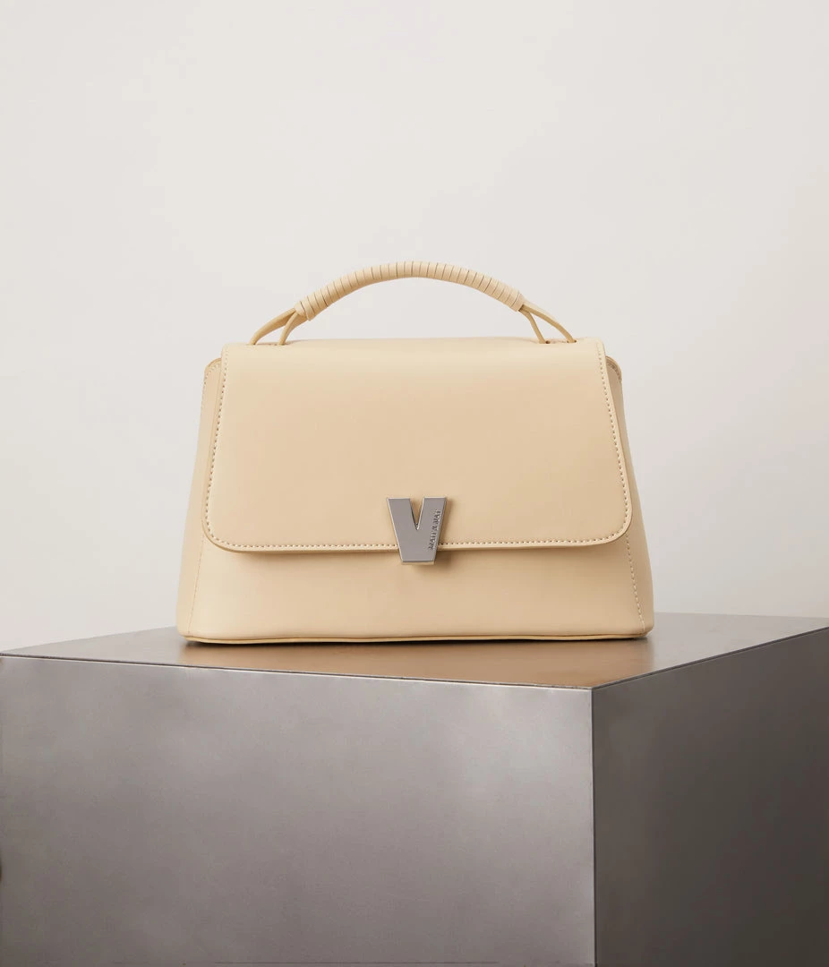 Mattnat GEAN Large Vegan Crossbody Bag - APPLESKIN™ New Arrivals 13 Mattnat GEAN Large Vegan Crossbody Bag - APPLESKIN™ New Arrivals