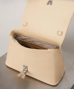 Mattnat GEAN Large Vegan Crossbody Bag - APPLESKIN™ New Arrivals 33 Mattnat GEAN Large Vegan Crossbody Bag - APPLESKIN™ New Arrivals