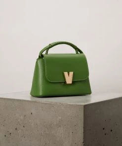 Mattnat GEANSM Small Vegan Crossbody Bag - APPLESKIN™ 38 Mattnat GEANSM Small Vegan Crossbody Bag - APPLESKIN™