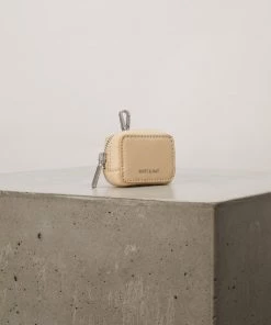 Mattnat HARV AirPods Pro Case - APPLESKIN™ 32 Mattnat HARV AirPods Pro Case - APPLESKIN™