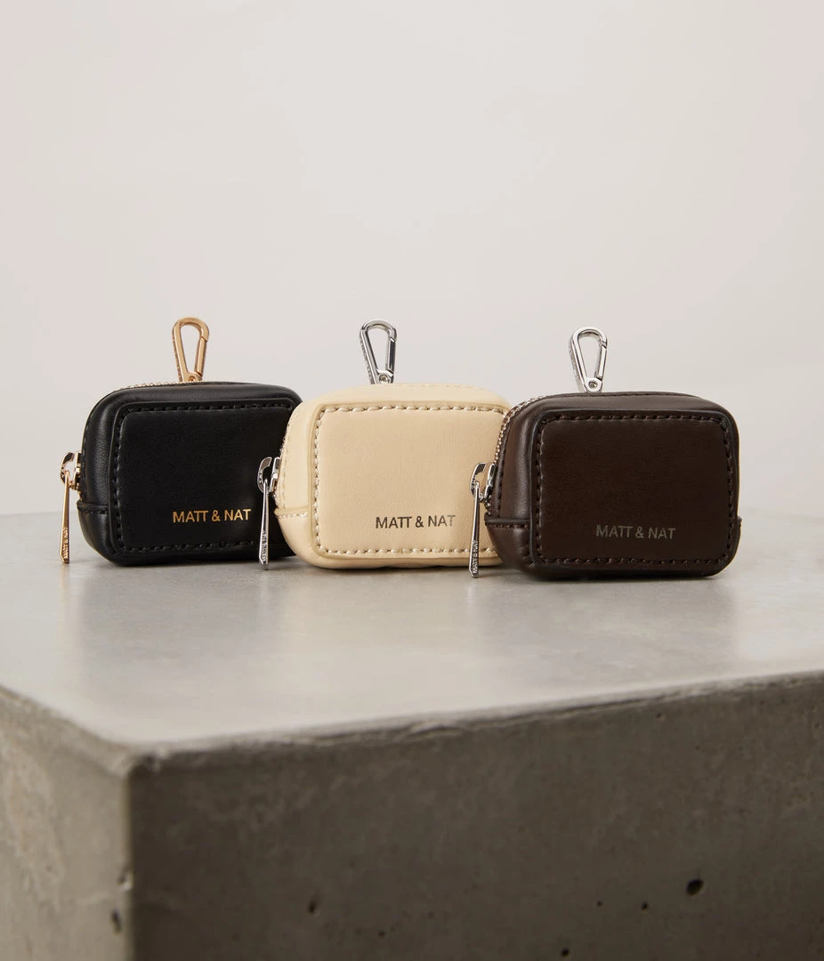 Mattnat HARV AirPods Pro Case - APPLESKIN™ 17 Mattnat HARV AirPods Pro Case - APPLESKIN™