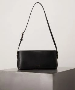 Mattnat VAL Vegan Shoulder Bag - APPLESKIN™ New Arrivals