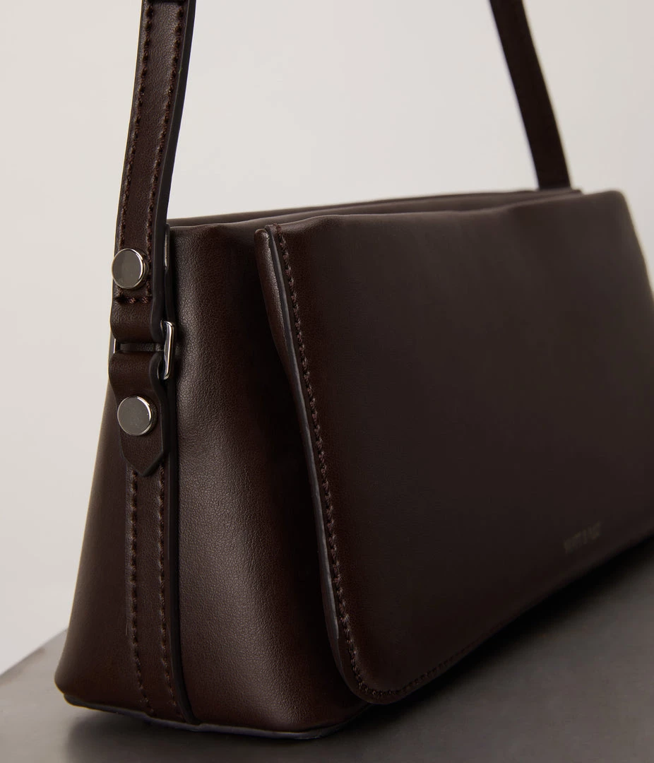 Mattnat VAL Vegan Shoulder Bag - APPLESKIN™ New Arrivals 11 Mattnat VAL Vegan Shoulder Bag - APPLESKIN™ New Arrivals