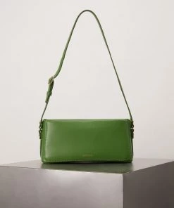 Mattnat VAL Vegan Shoulder Bag - APPLESKIN™ New Arrivals 36 Mattnat VAL Vegan Shoulder Bag - APPLESKIN™ New Arrivals