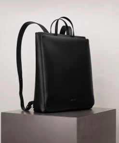 Mattnat Studio 901 REIGN Vegan Backpack - APPLESKIN™ 30 Mattnat Studio 901 REIGN Vegan Backpack - APPLESKIN™