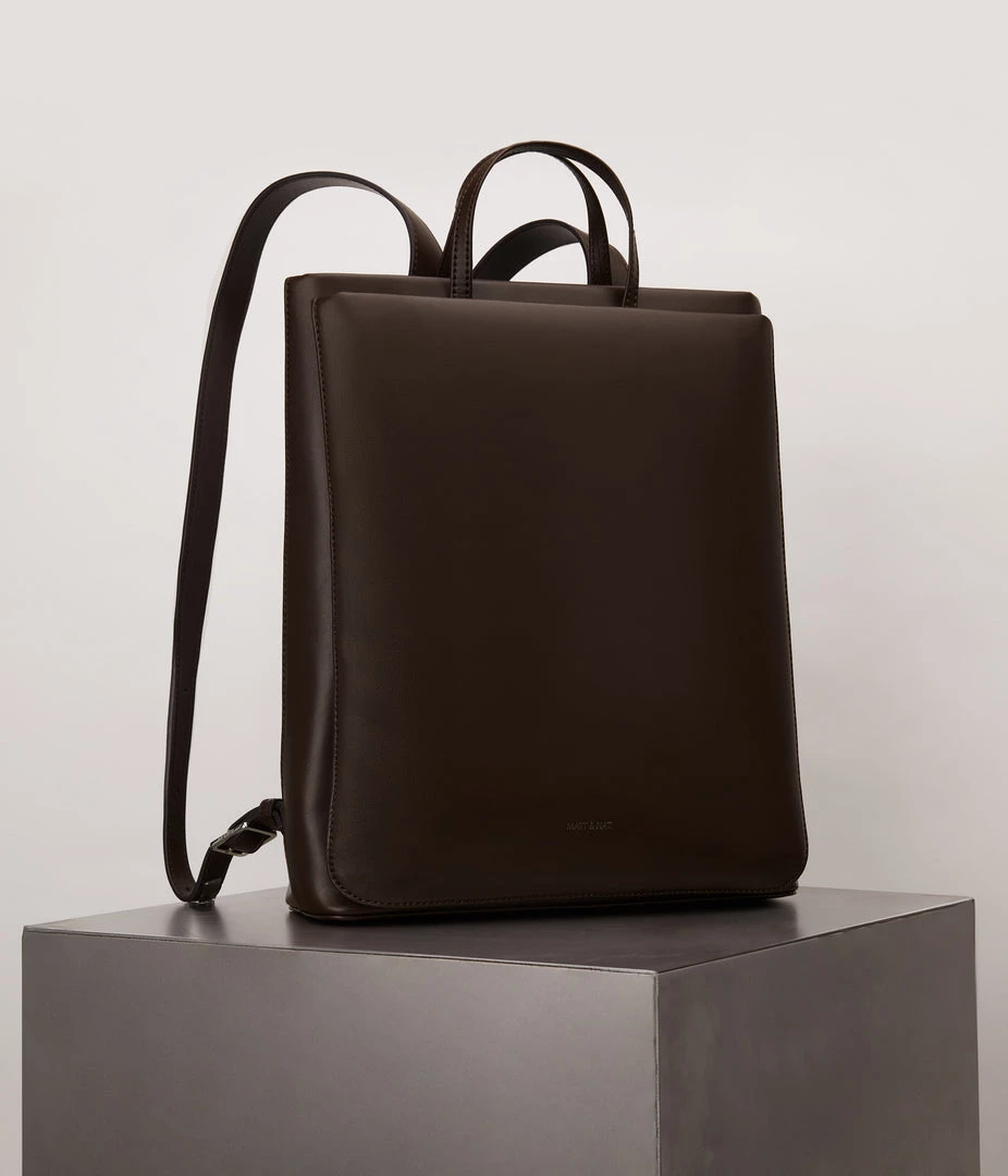 Mattnat Studio 901 REIGN Vegan Backpack - APPLESKIN™ 10 Mattnat Studio 901 REIGN Vegan Backpack - APPLESKIN™