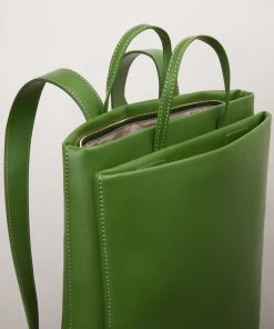 Mattnat Studio 901 REIGN Vegan Backpack - APPLESKIN™ 45 Mattnat Studio 901 REIGN Vegan Backpack - APPLESKIN™