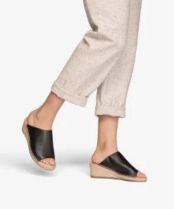 Mattnat ALOE Vegan Low Heel Wedge Shoes Footwear